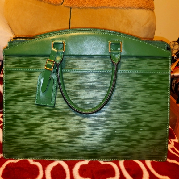 LV Epi Riviera - Picture 1 of 10